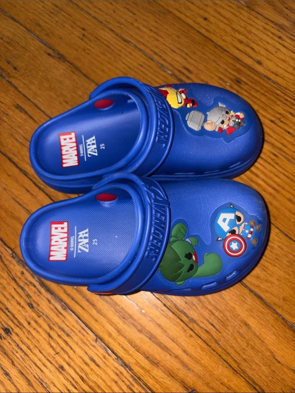 Zara Blue Marvel Avengers Kids' Clogs with Character Accents
